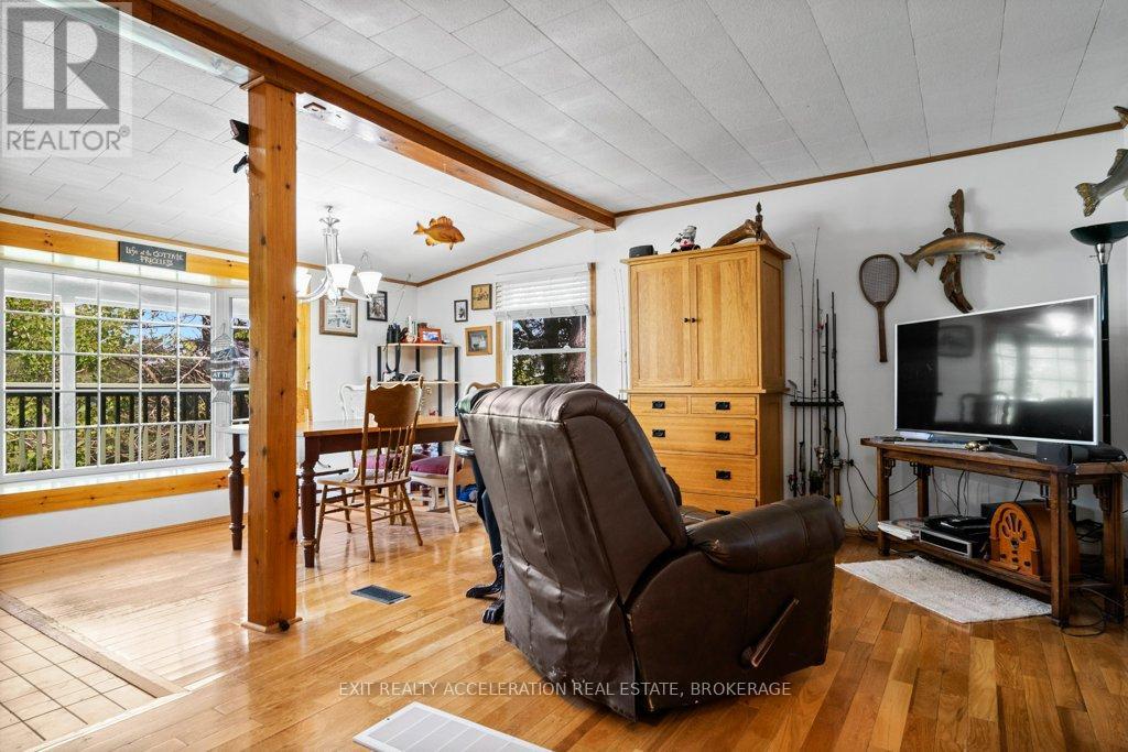 1341 South Shore Road, Greater Napanee, Ontario  K7R 3K7 - Photo 8 - X12189611