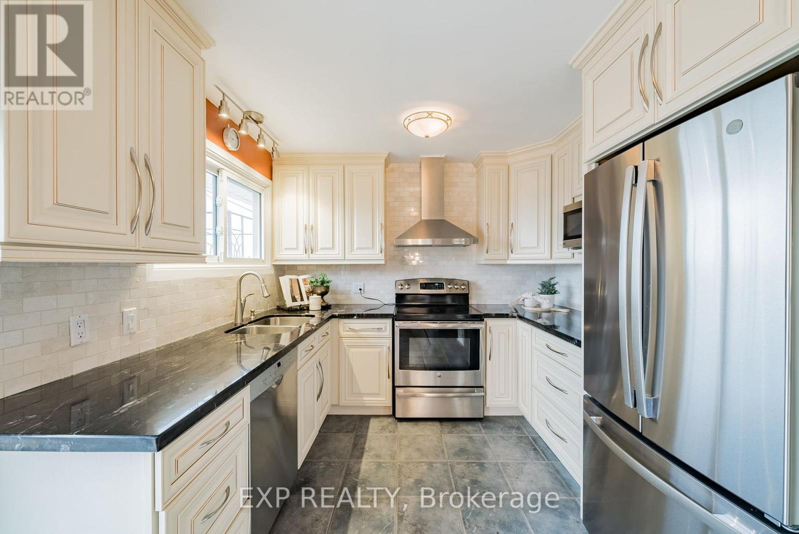 1820 Stanton Road, Cobourg, Ontario K9A 4J8 - Photo 9 - X12189606