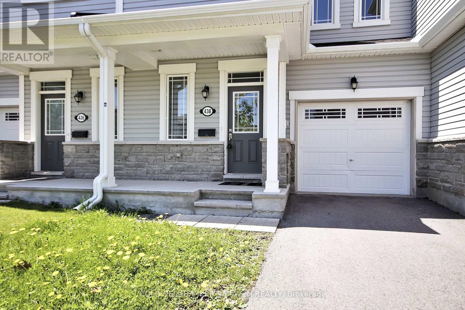 Property at 438 MEADOWBREEZE DRIVE image 3