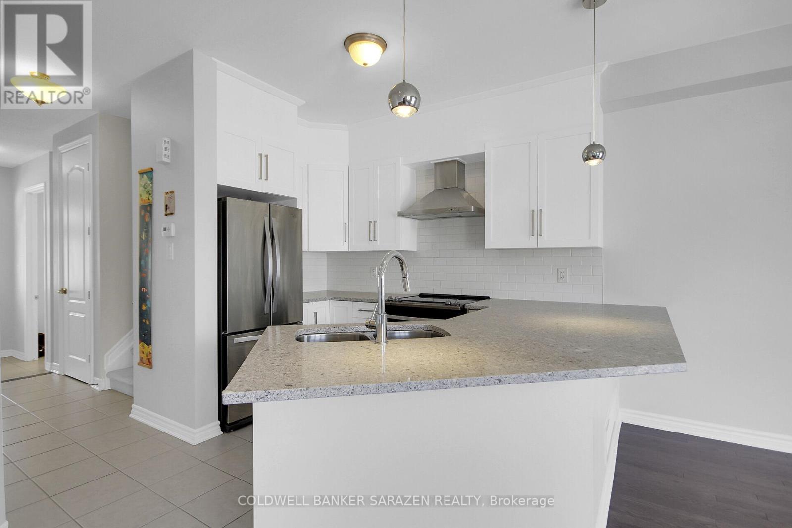 438 Meadowbreeze Drive, Ottawa, Ontario  K2M 2T6 - Photo 9 - X12187599