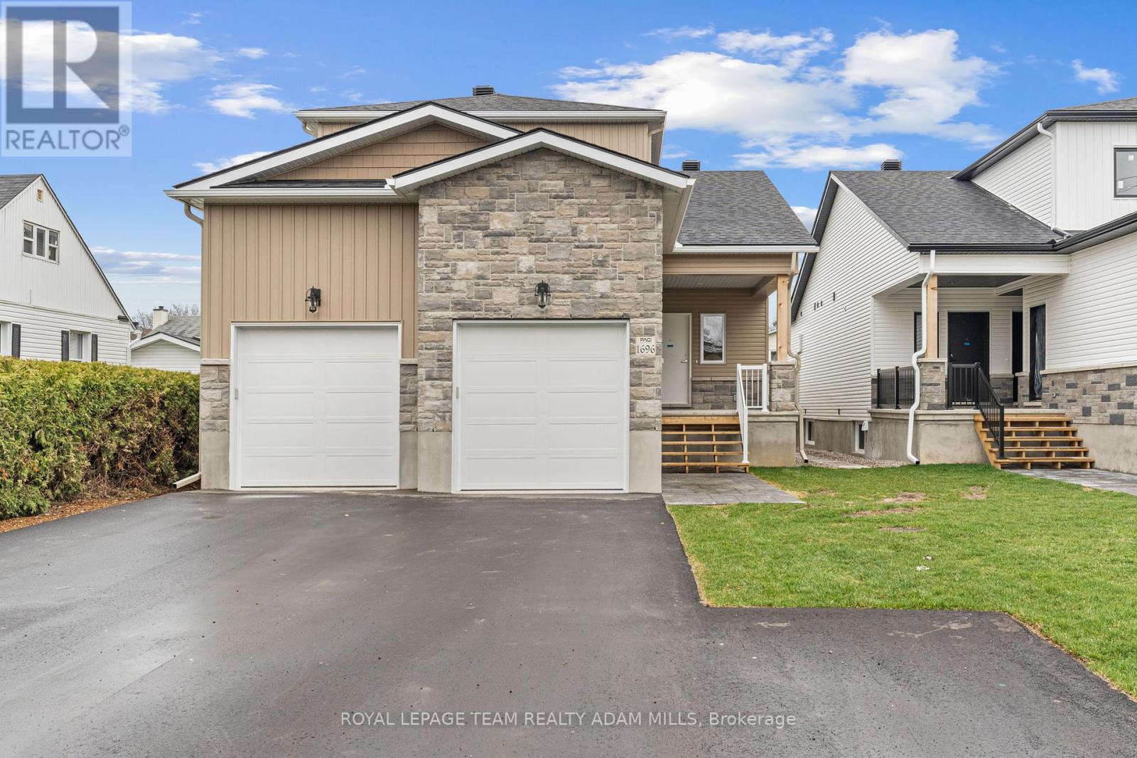 2 - 1696 Belcourt Boulevard, Ottawa, Ontario  K1C 1M4 - Photo 1 - X12189543