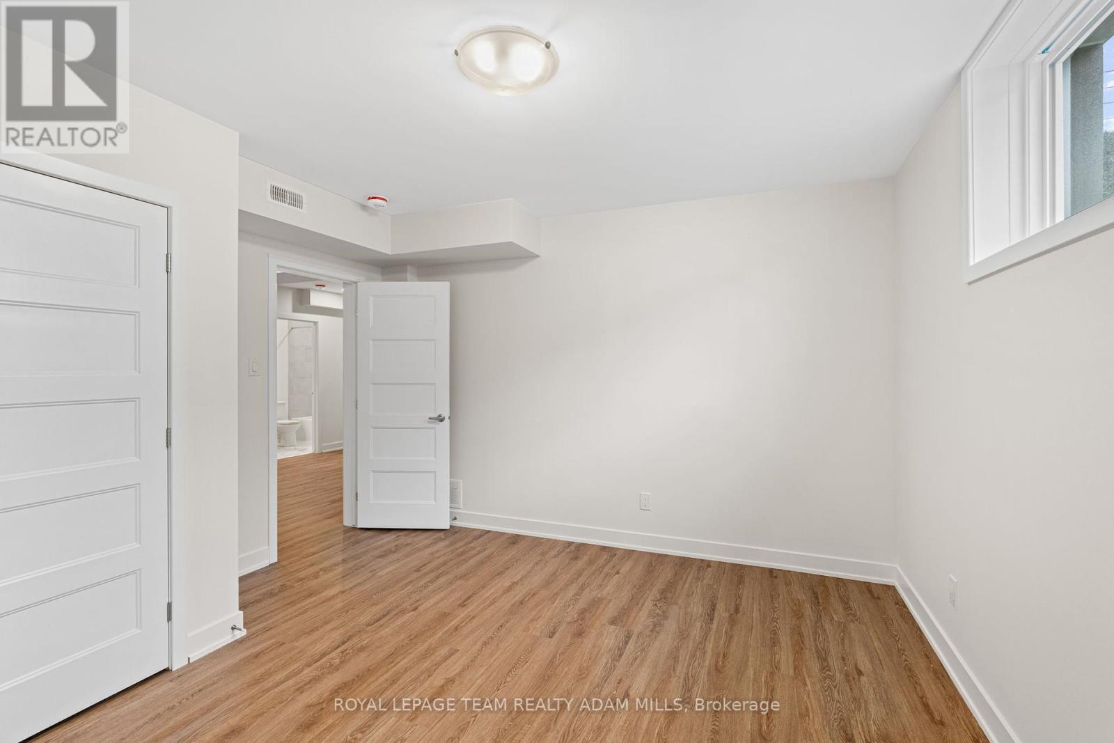 2 - 1696 Belcourt Boulevard, Ottawa, Ontario  K1C 1M4 - Photo 11 - X12189543