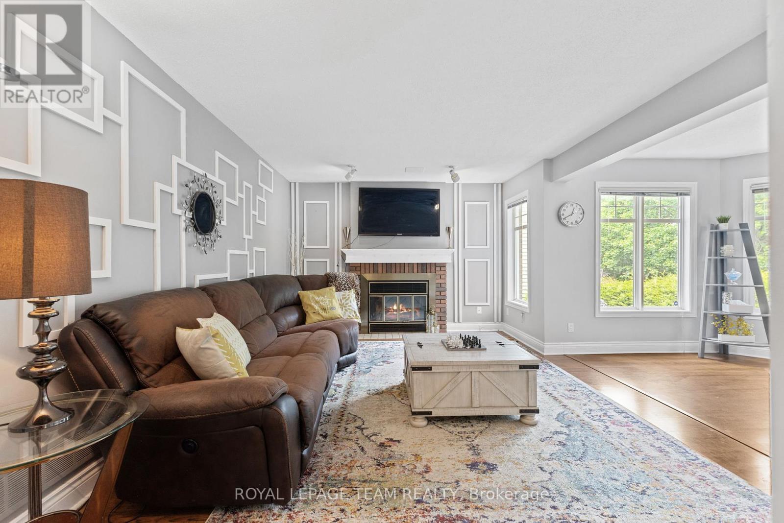 81 Chickasaw Crescent, Ottawa, Ontario  K2M 1M8 - Photo 17 - X12189618