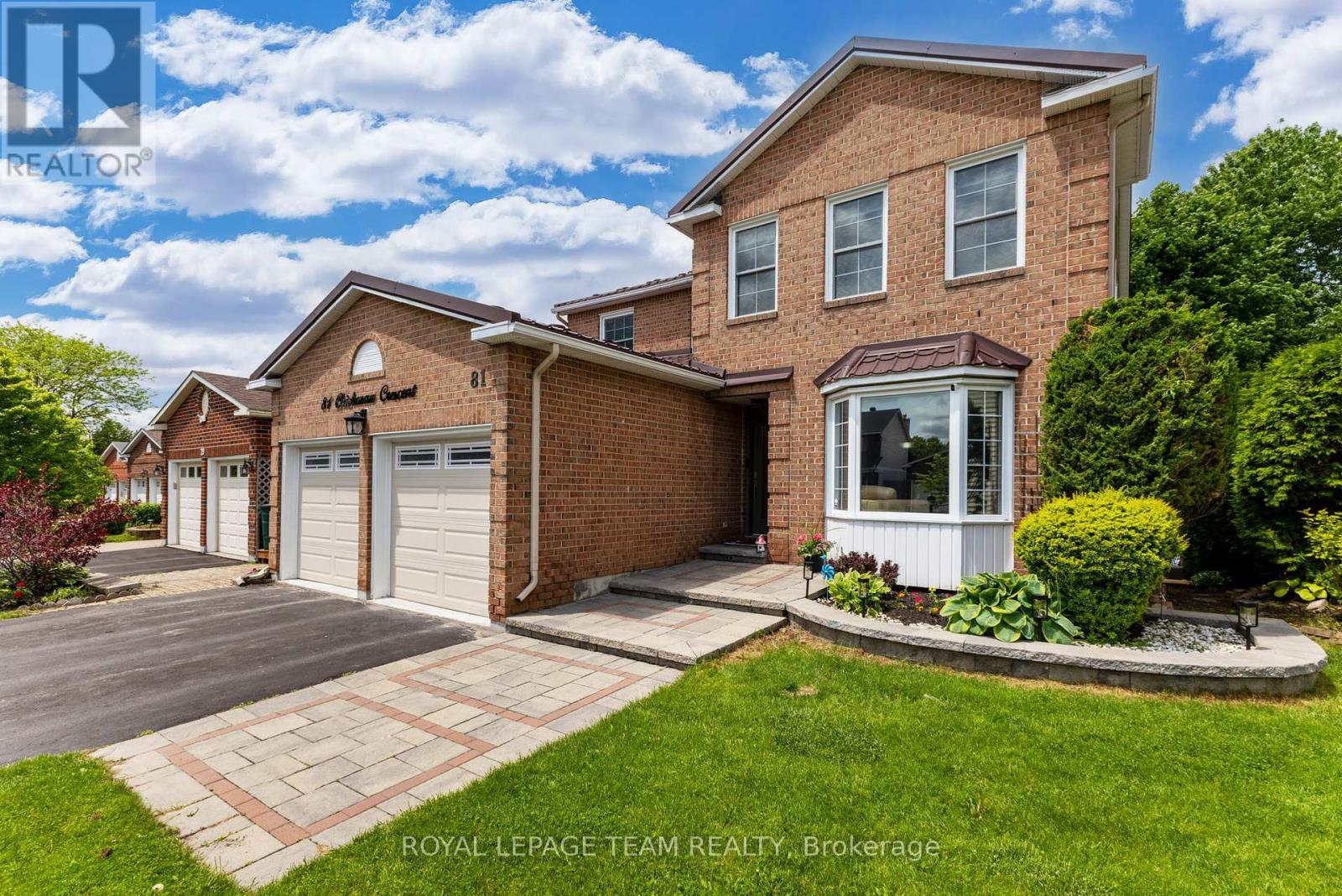 81 Chickasaw Crescent, Ottawa, Ontario  K2M 1M8 - Photo 2 - X12189618