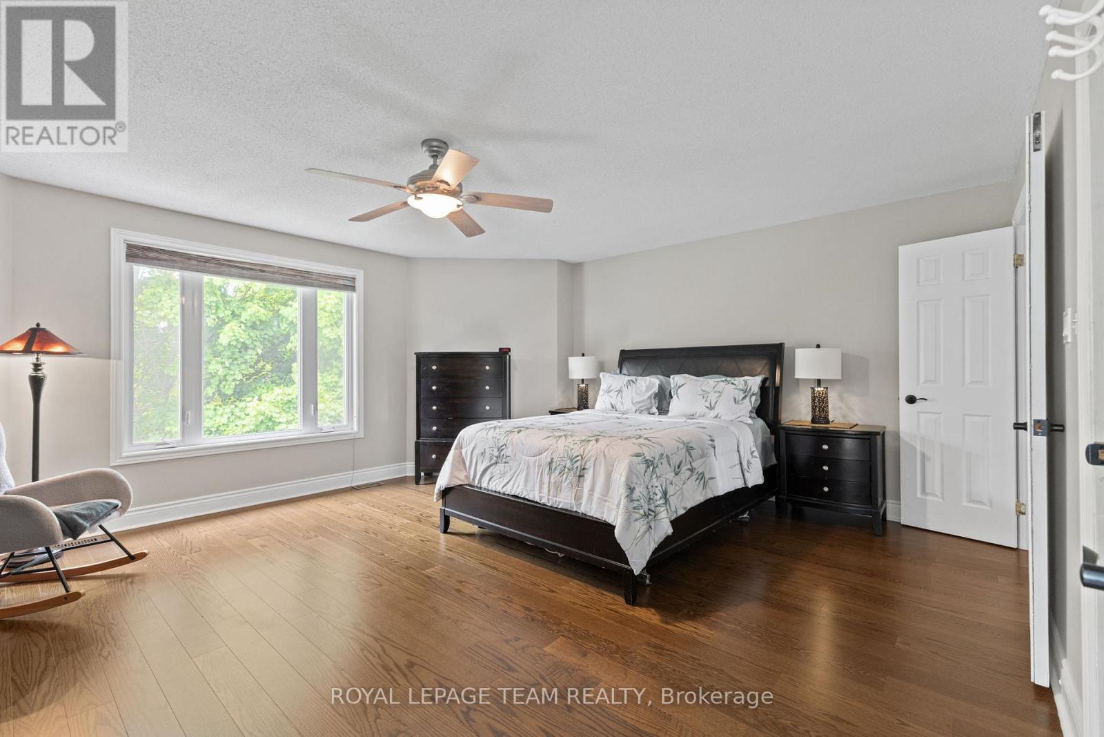 81 Chickasaw Crescent, Ottawa, Ontario  K2M 1M8 - Photo 21 - X12189618