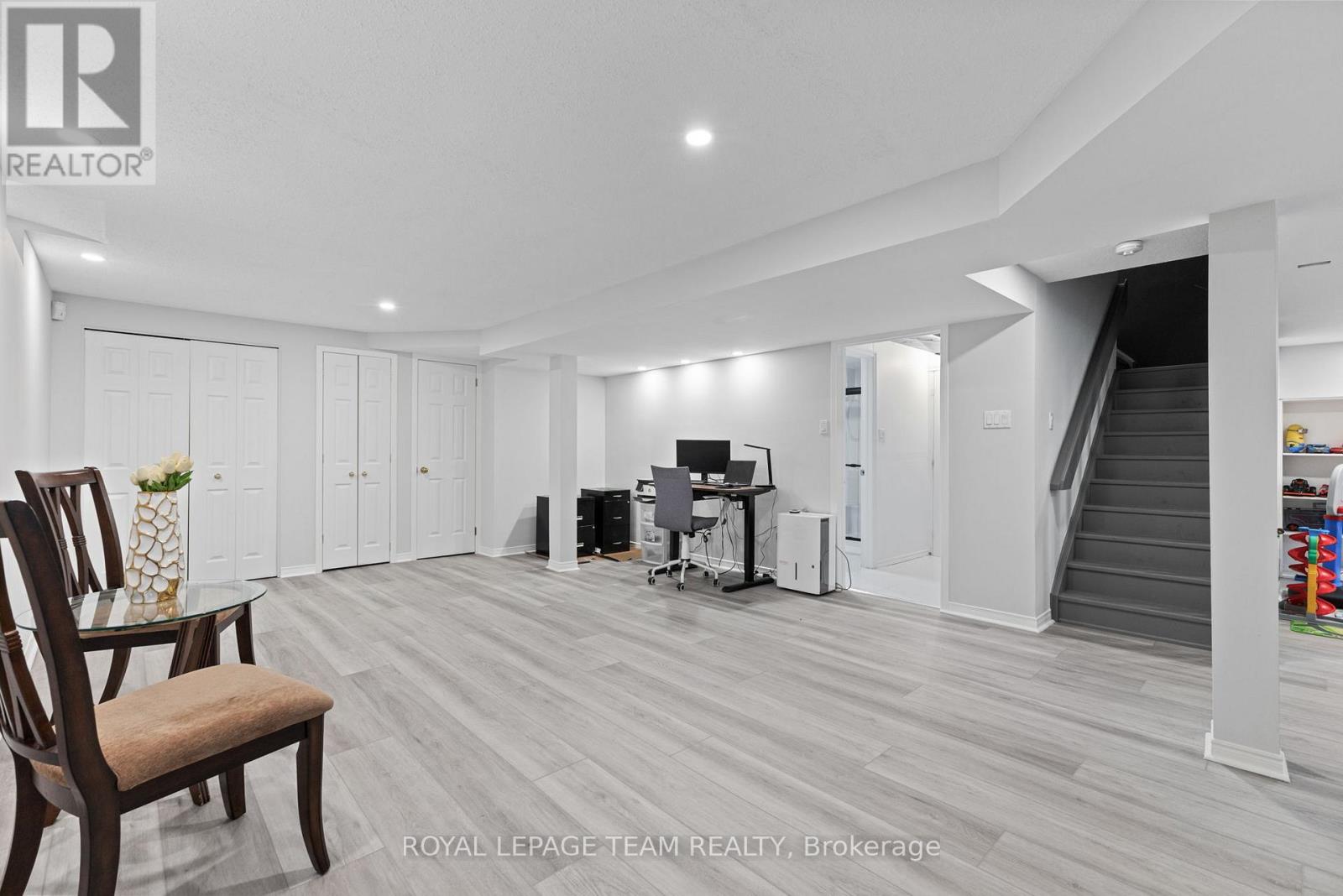 81 Chickasaw Crescent, Ottawa, Ontario  K2M 1M8 - Photo 36 - X12189618
