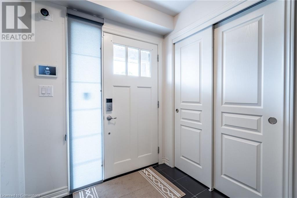 Property at 96 MONARCH Street image 3