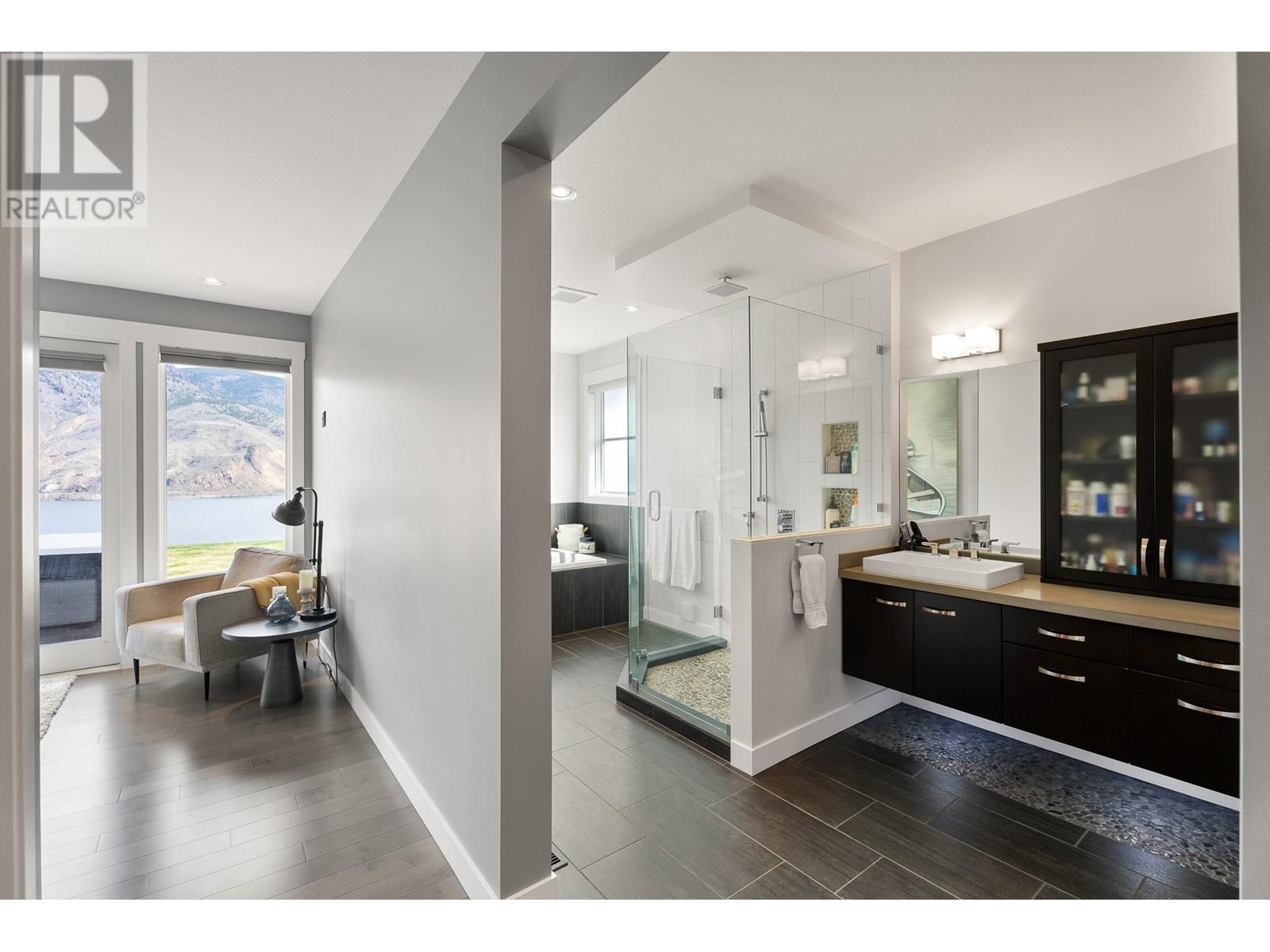 229 Holloway Drive, Kamloops, British Columbia  V1S 0B3 - Photo 13 - 10349732