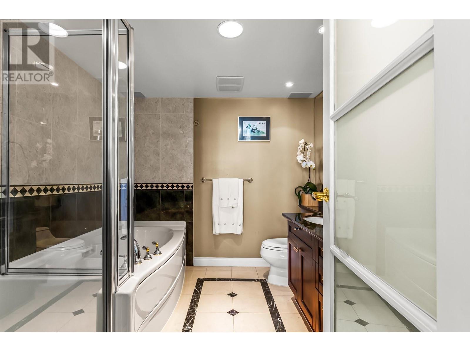 1605 1383 Marinaside Crescent, Vancouver, British Columbia  V6Z 2W9 - Photo 18 - R3009653