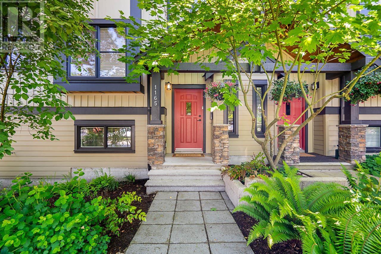1165 Harold Road, North Vancouver, British Columbia  V7K 1G4 - Photo 1 - R3009677