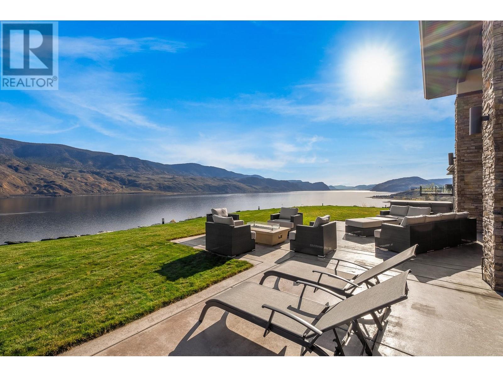 229 Holloway Drive, Kamloops, British Columbia  V1S 0B3 - Photo 4 - 10349732
