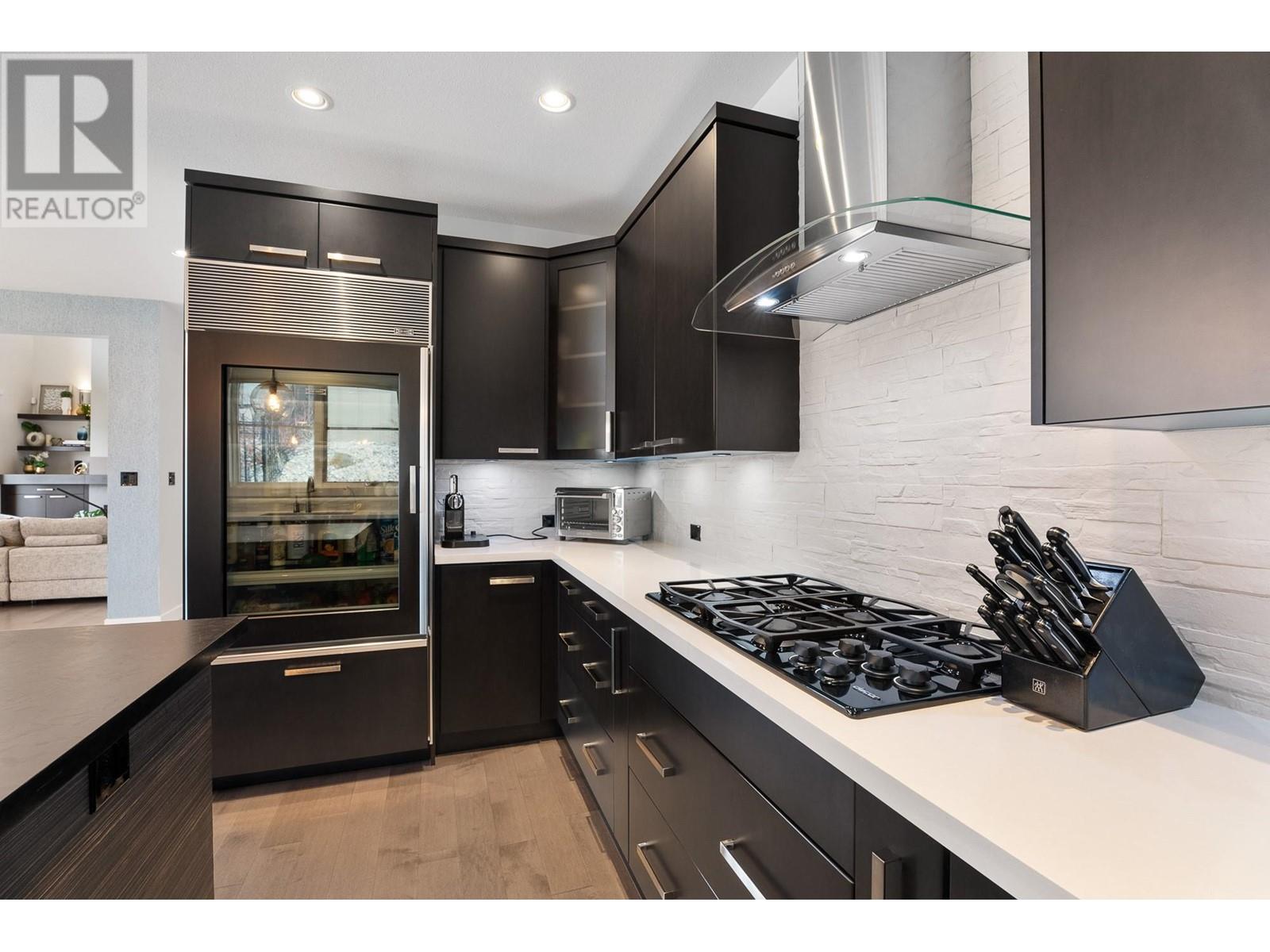 229 Holloway Drive, Kamloops, British Columbia  V1S 0B3 - Photo 32 - 10349732