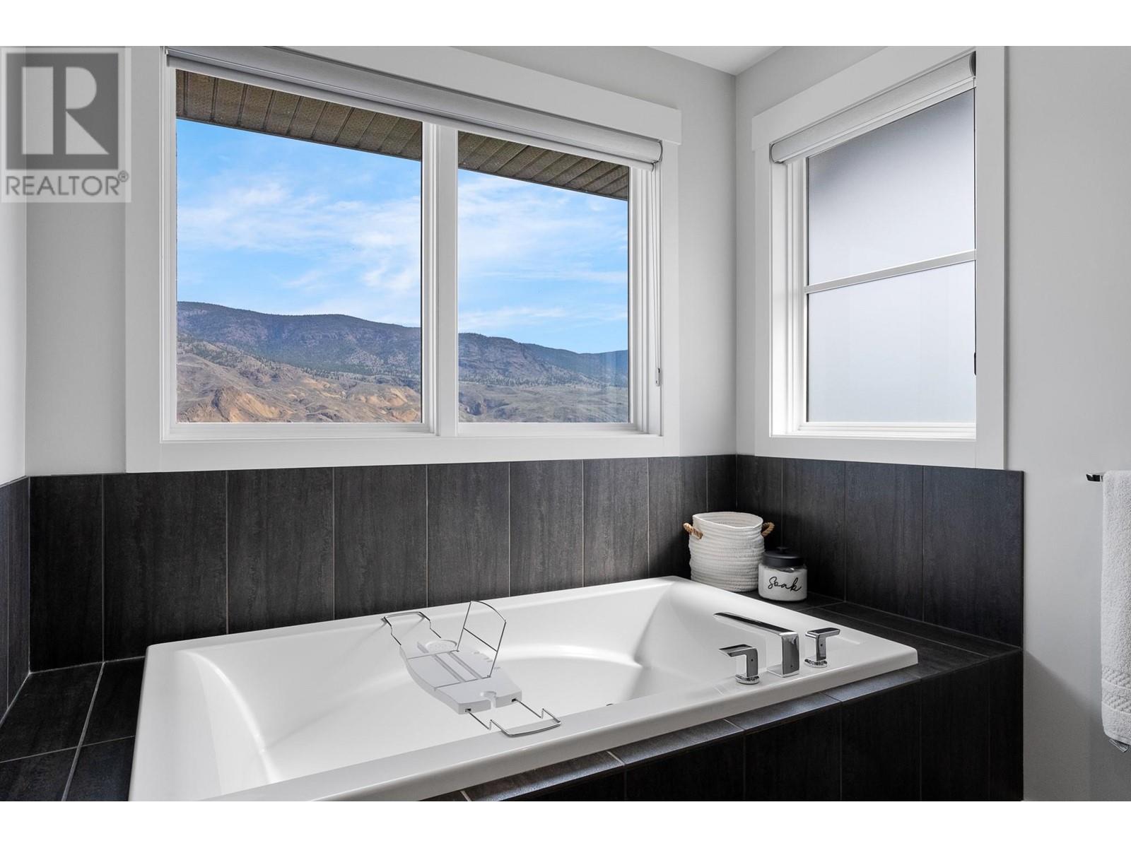 229 Holloway Drive, Kamloops, British Columbia  V1S 0B3 - Photo 15 - 10349732