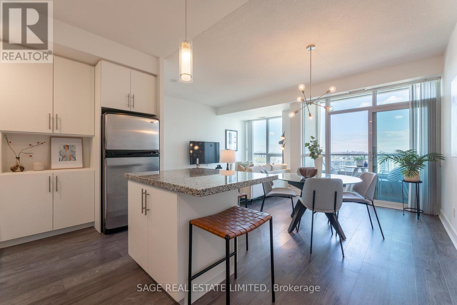 3104 - 120 Homewood Avenue, Toronto, Ontario  M4Y 2J3 - Photo 3 - C12189376