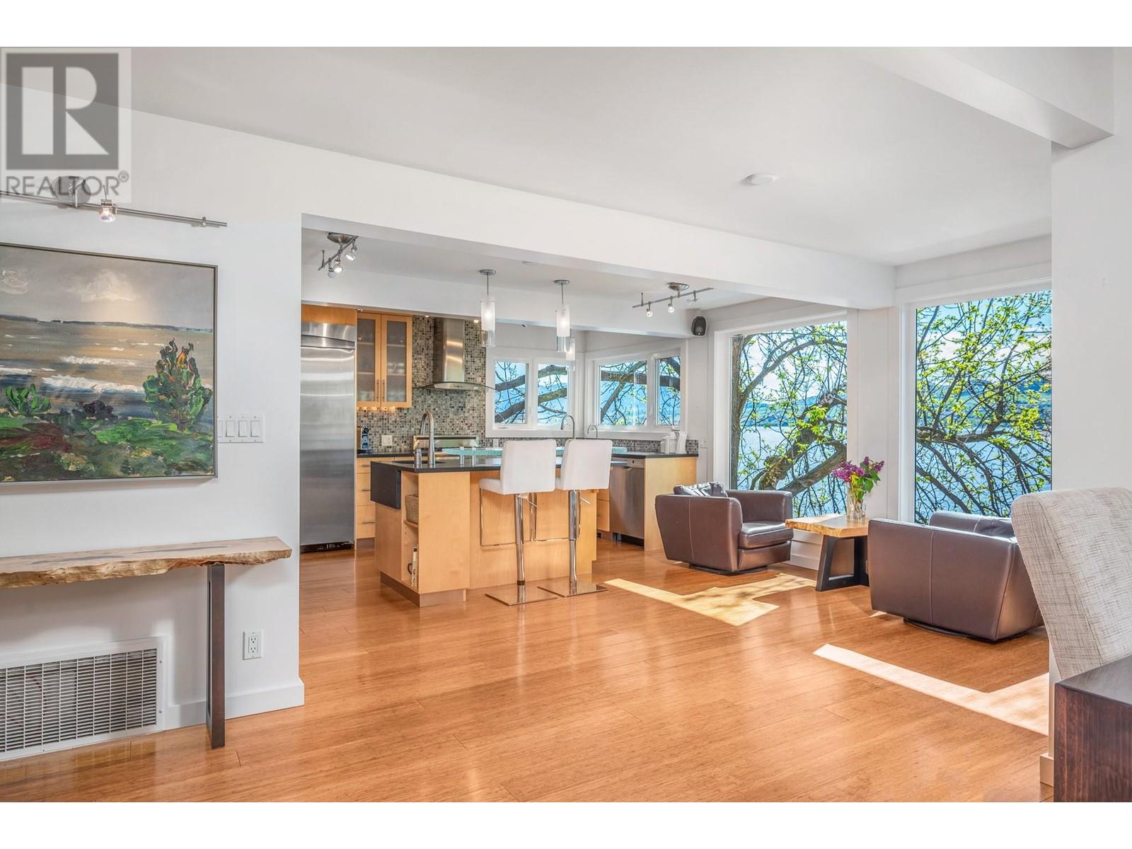 Property at 8280 Tronson Road image 4