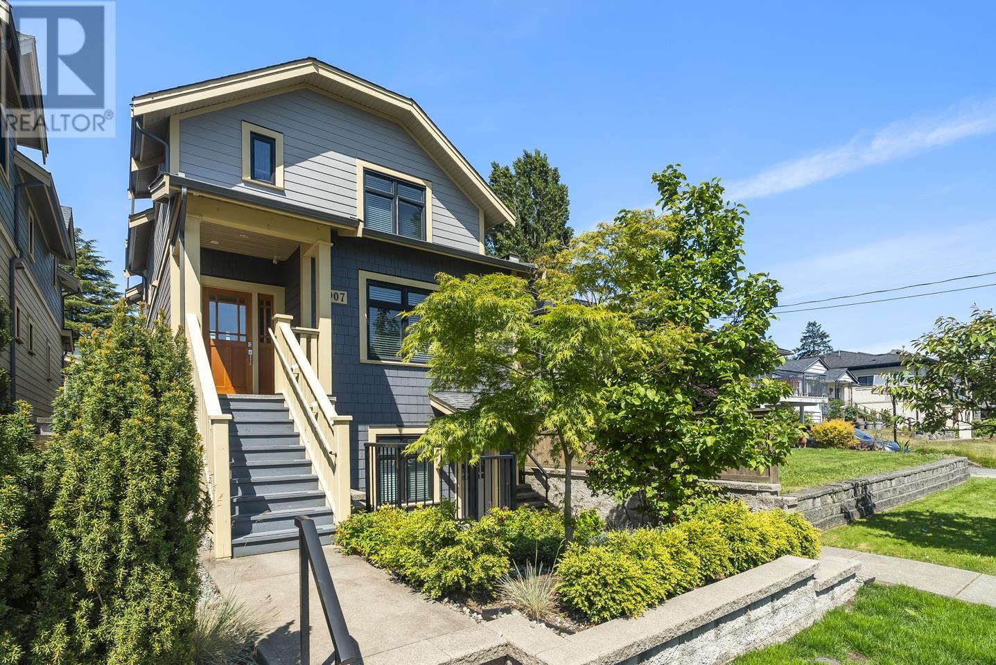 907 WALLS AVENUE, Coquitlam, British Columbia