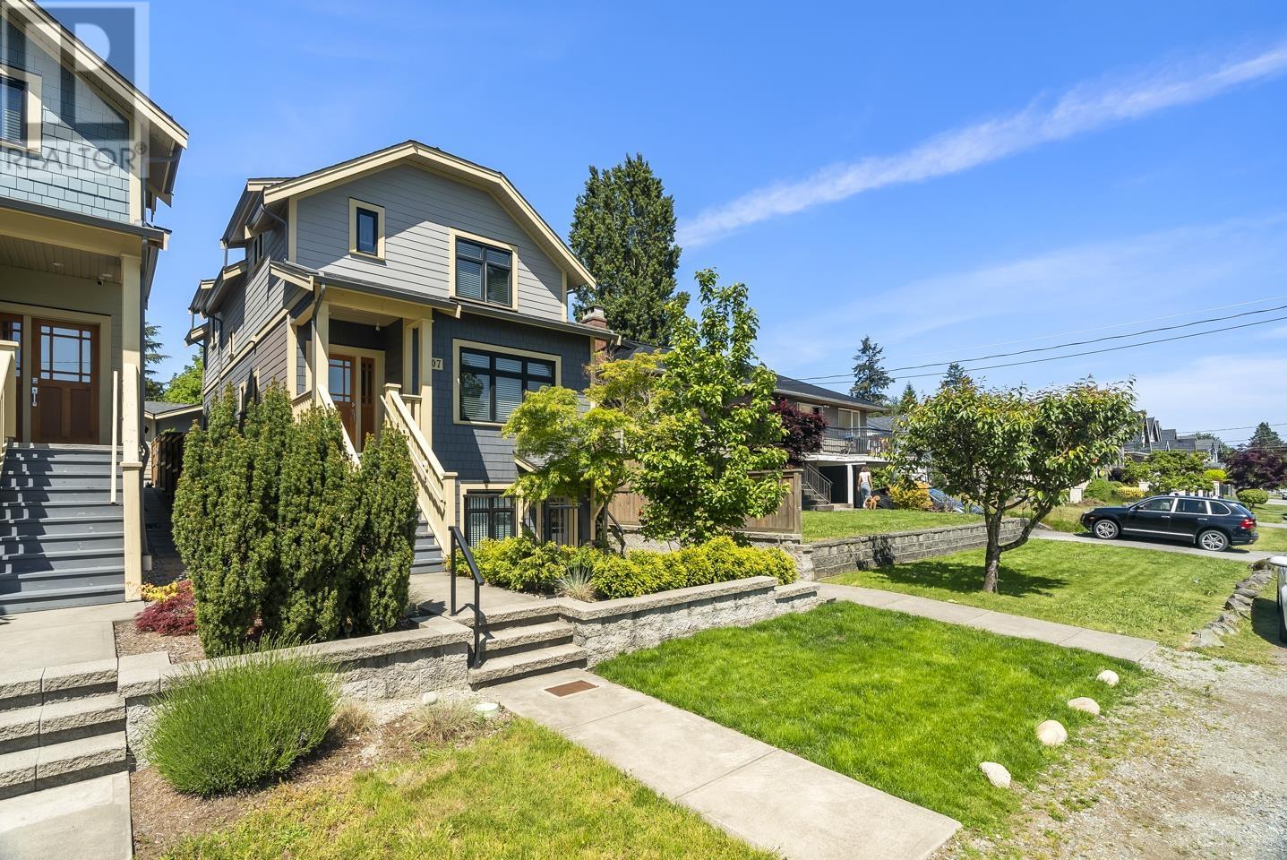 Property at 907 WALLS AVENUE image 3