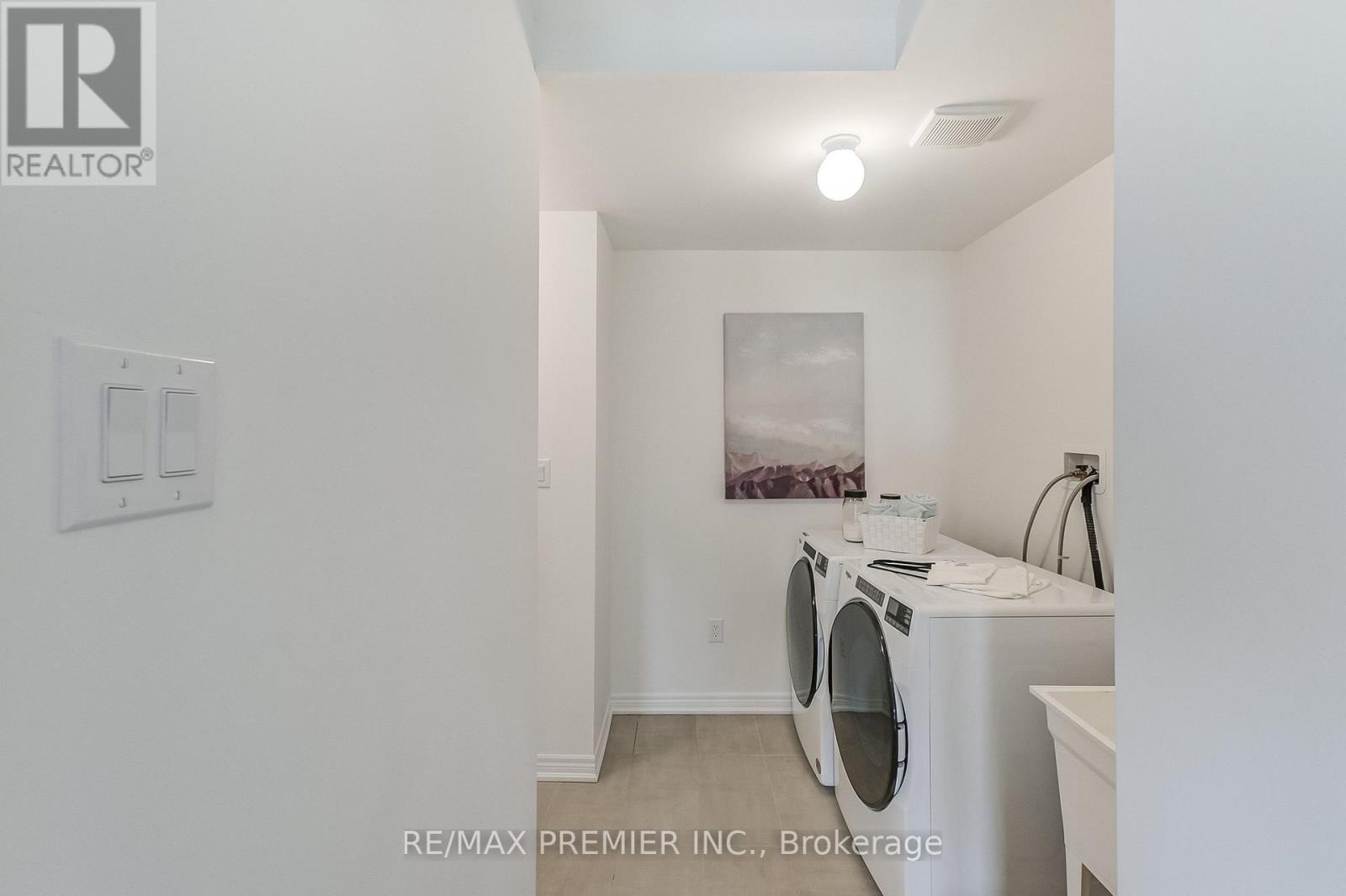 1909 Passionfruit Grove, Pickering, Ontario  L1Y 0B4 - Photo 14 - E12189427