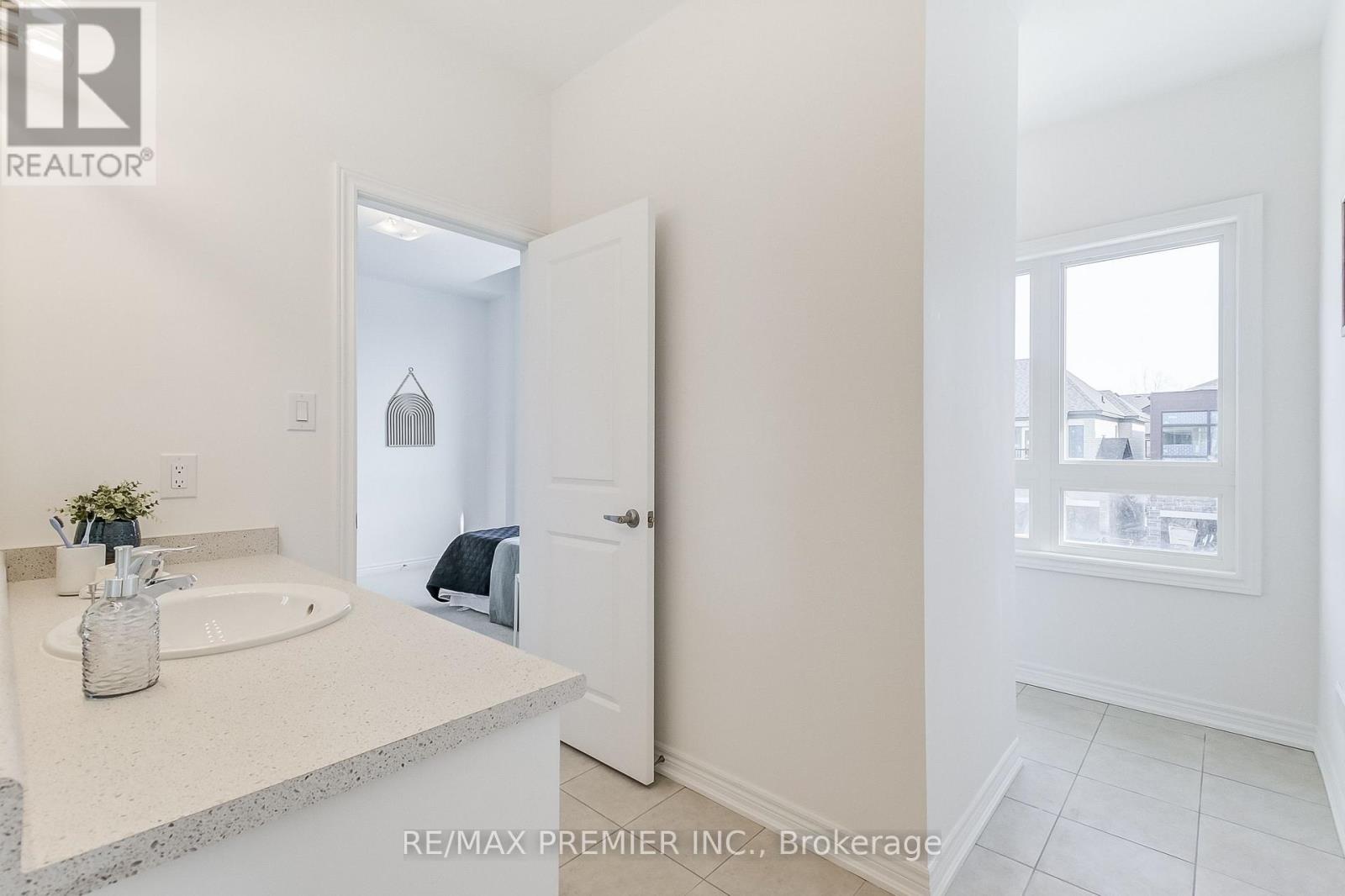 1909 Passionfruit Grove, Pickering, Ontario  L1Y 0B4 - Photo 37 - E12189427