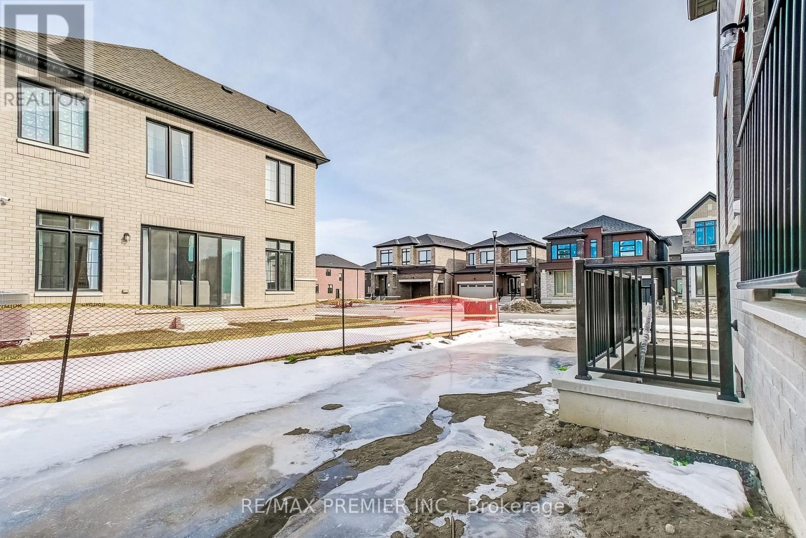 1909 Passionfruit Grove, Pickering, Ontario  L1Y 0B4 - Photo 47 - E12189427