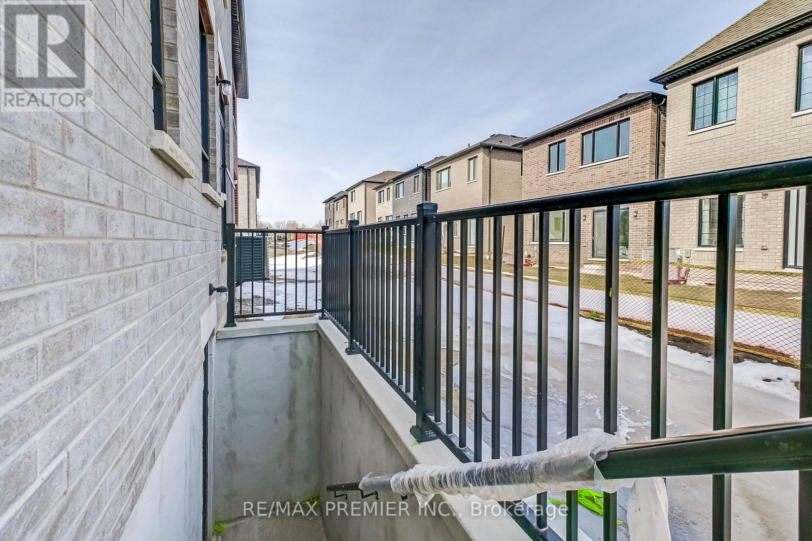 1909 Passionfruit Grove, Pickering, Ontario  L1Y 0B4 - Photo 48 - E12189427