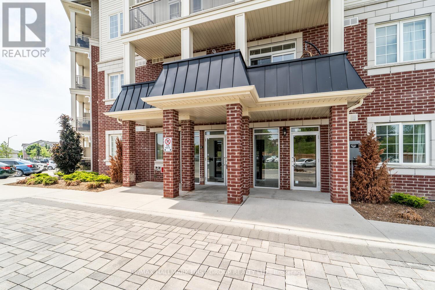 119 - 80 Aspen Springs Drive, Clarington, Ontario  L1C 4Y2 - Photo 3 - E12189432