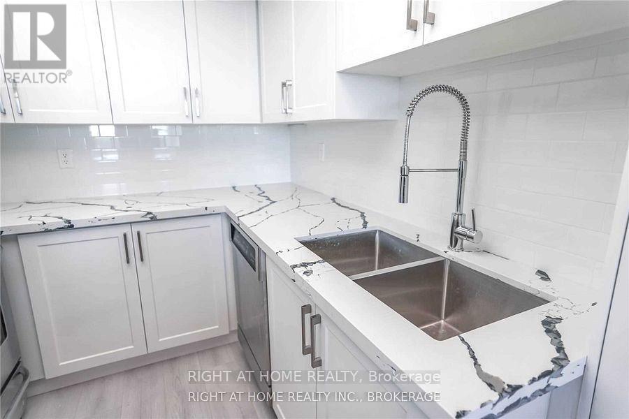 703 - 121 Ling Road, Toronto, Ontario  M1E 4Y2 - Photo 4 - E12189450