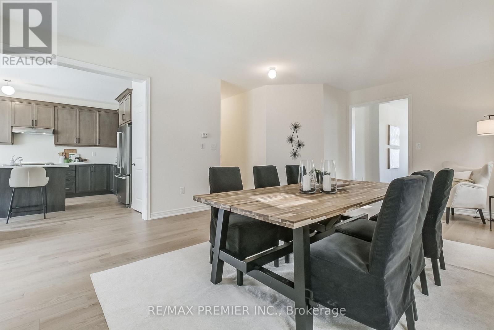 3153 Blazing Star Avenue, Pickering, Ontario  L1Y 0B4 - Photo 10 - E12189481