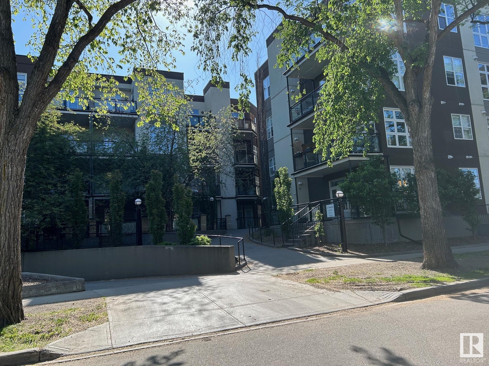 #443 10403 122 ST NW, Edmonton, Alberta