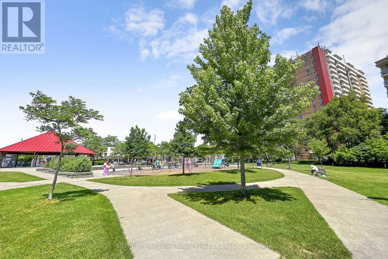 30 Michael Power Place, Toronto (Islington-City Centre West), Ontario  M9A 5G9 - Photo 44 - W12189033