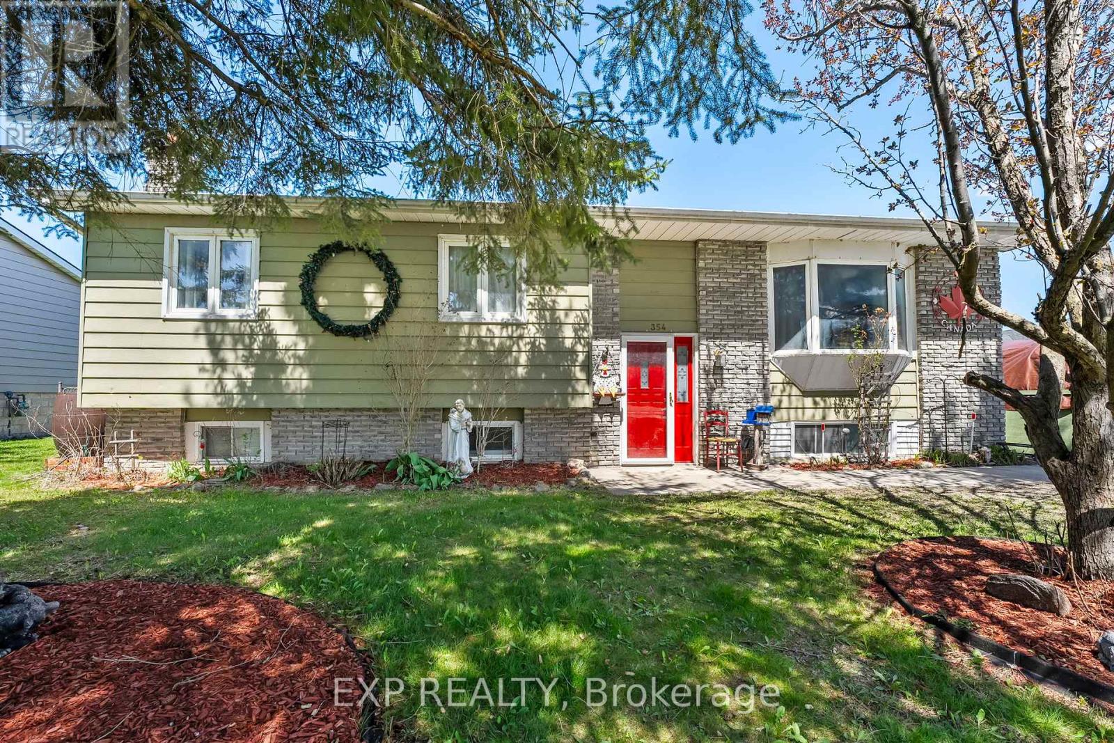 Property at 354 LAKELAND CRESCENT image 1