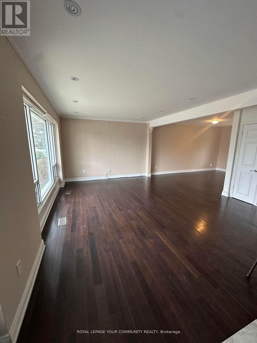 388 Allen Court, Richmond Hill (Crosby), Ontario  L4C 1G5 - Photo 23 - N12189373