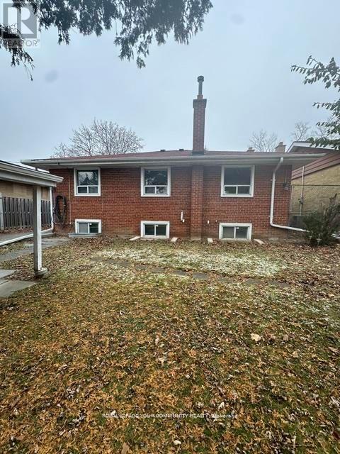 388 Allen Court, Richmond Hill (Crosby), Ontario  L4C 1G5 - Photo 34 - N12189373