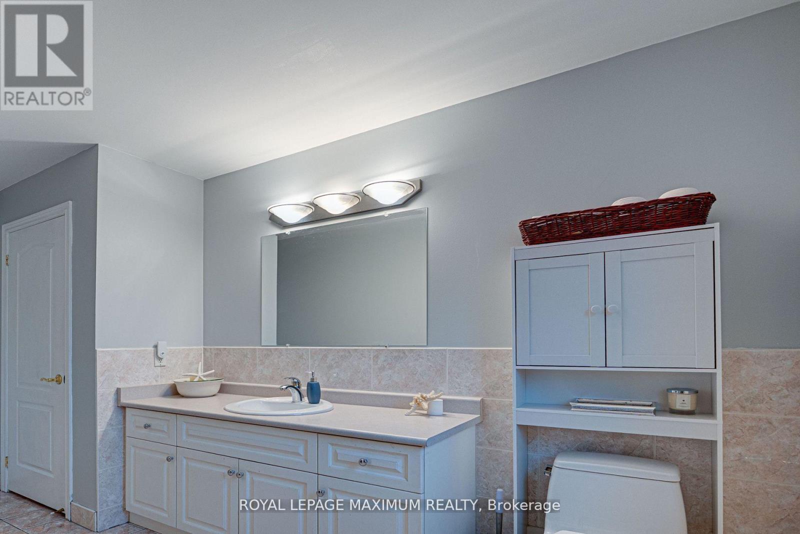 222 Kimber Crescent, Vaughan, Ontario  L4L 9K3 - Photo 26 - N12189378