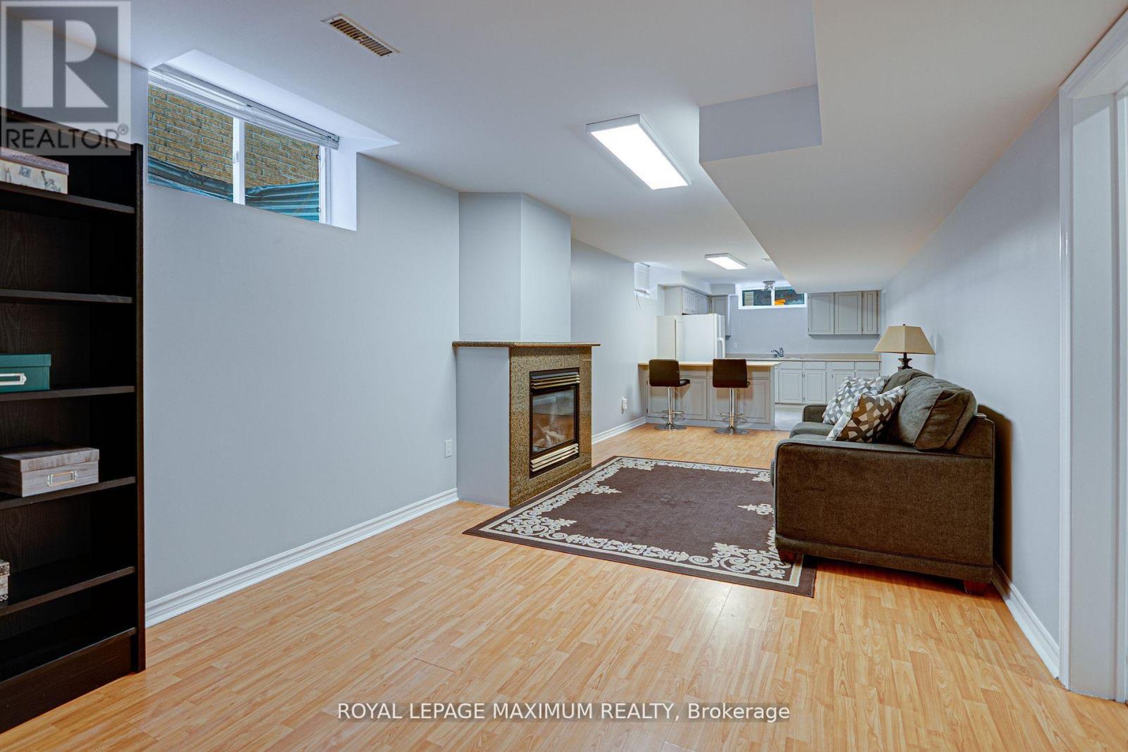 222 Kimber Crescent, Vaughan, Ontario  L4L 9K3 - Photo 33 - N12189378