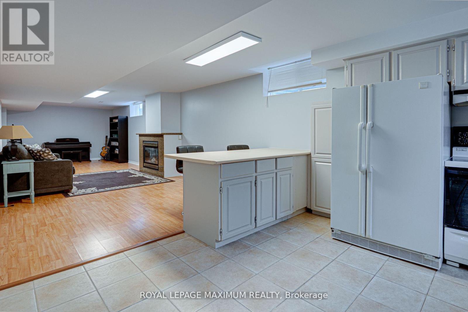 222 Kimber Crescent, Vaughan, Ontario  L4L 9K3 - Photo 34 - N12189378