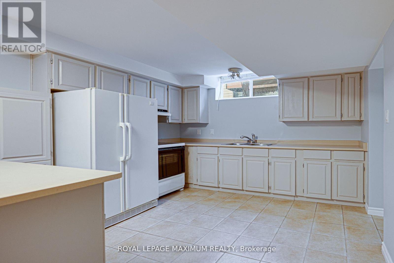 222 Kimber Crescent, Vaughan, Ontario  L4L 9K3 - Photo 35 - N12189378