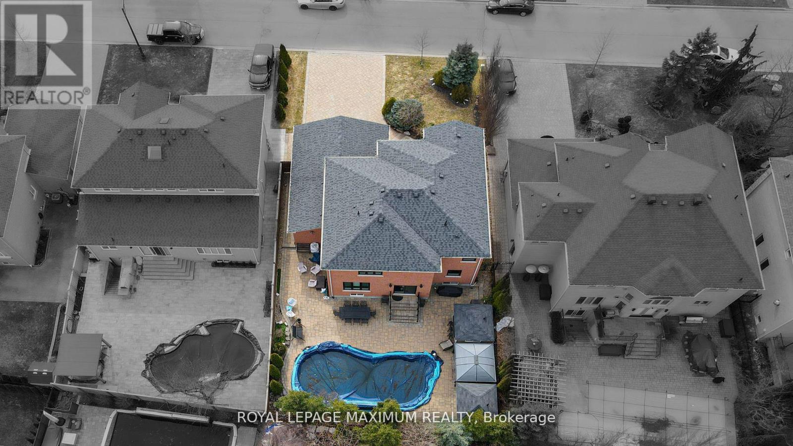 222 Kimber Crescent, Vaughan, Ontario  L4L 9K3 - Photo 4 - N12189378