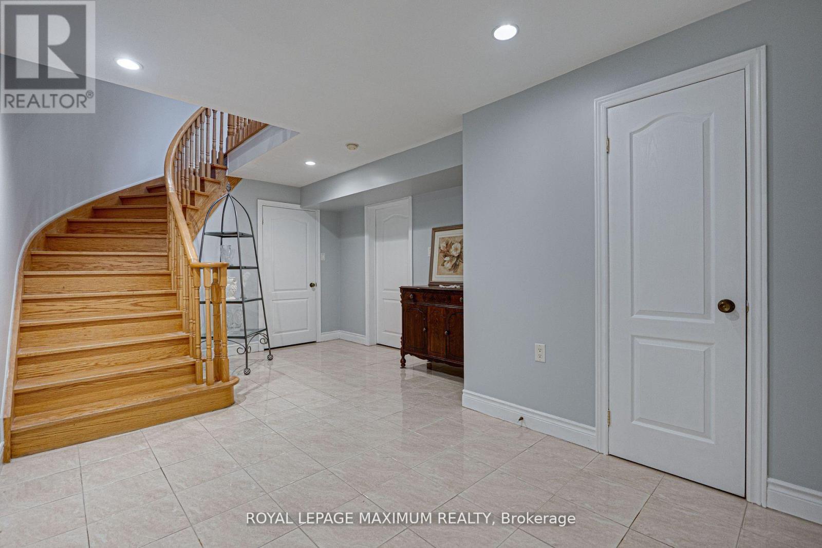 222 Kimber Crescent, Vaughan, Ontario  L4L 9K3 - Photo 40 - N12189378