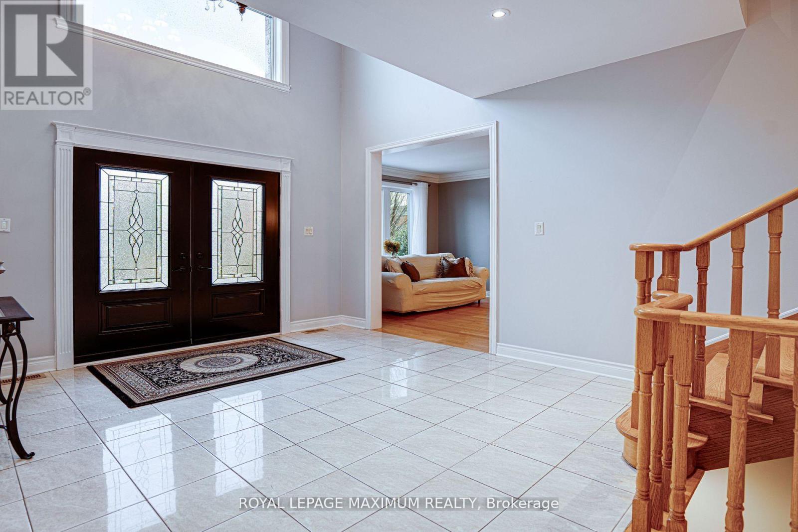 222 Kimber Crescent, Vaughan, Ontario  L4L 9K3 - Photo 6 - N12189378