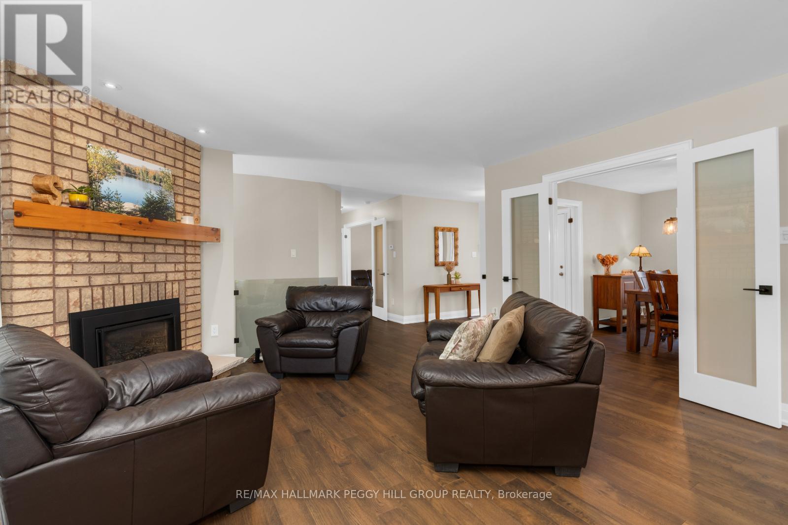 2235 Meadowland Street, Innisfil, Ontario  L0L 1K0 - Photo 8 - N12189382