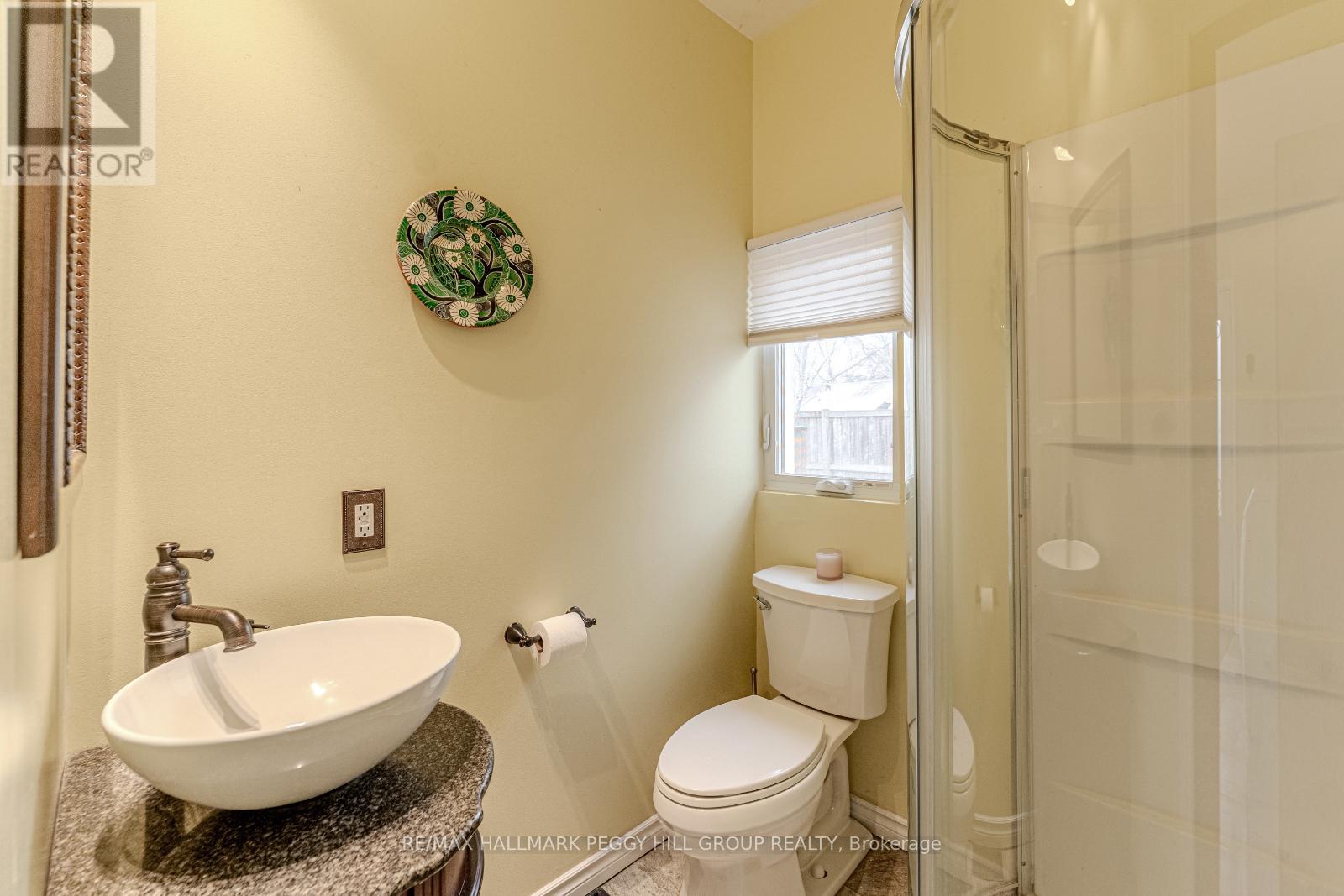 14 Cumberland Street, Barrie (Allandale Centre), Ontario  L4N 2P4 - Photo 10 - S12189485