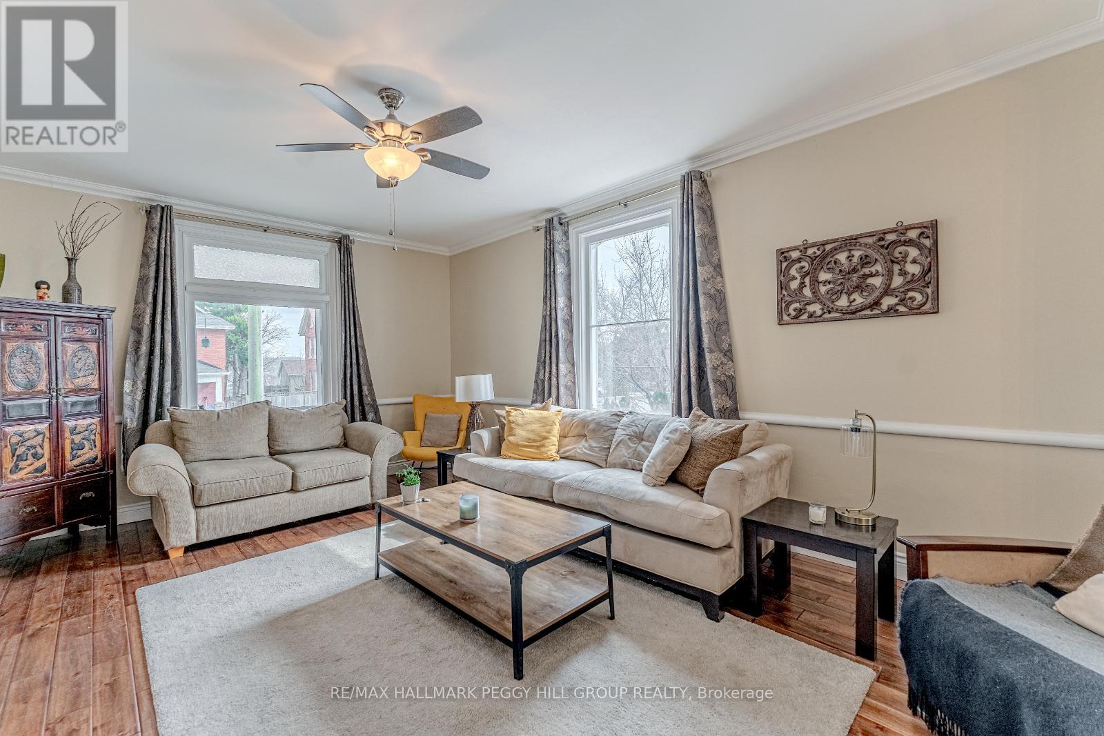 14 Cumberland Street, Barrie, Ontario  L4N 2P4 - Photo 8 - S12189485