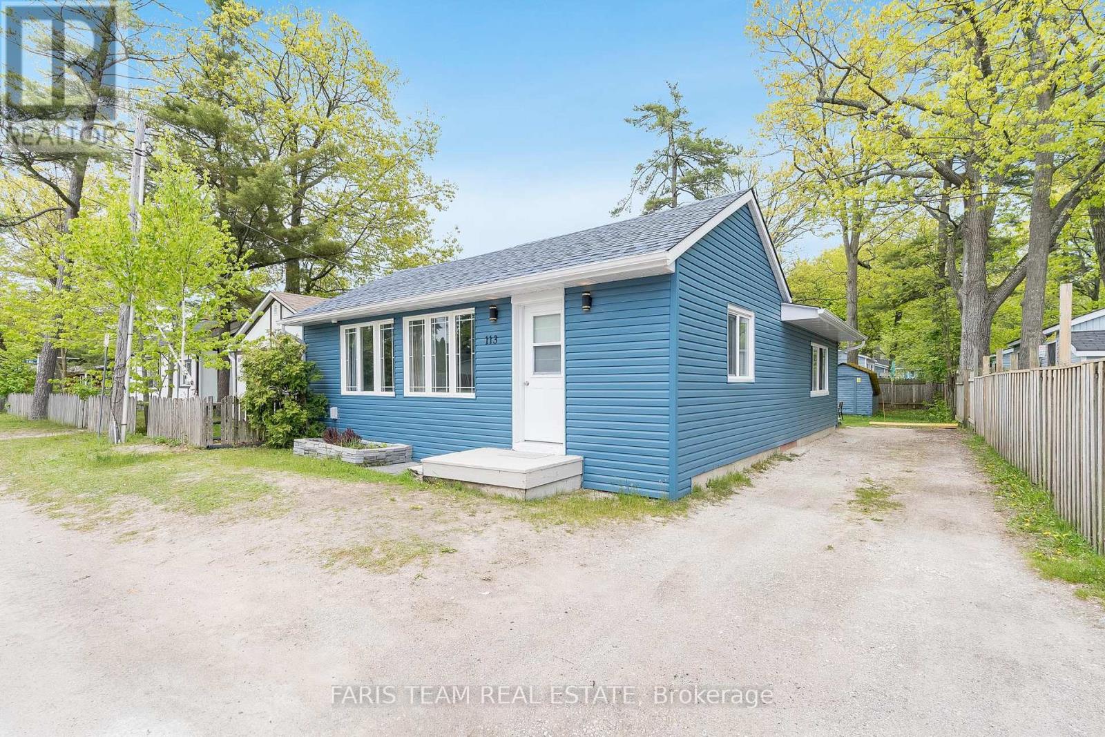 113 River Road E, Wasaga Beach, Ontario  L9Z 2L4 - Photo 3 - S12189498
