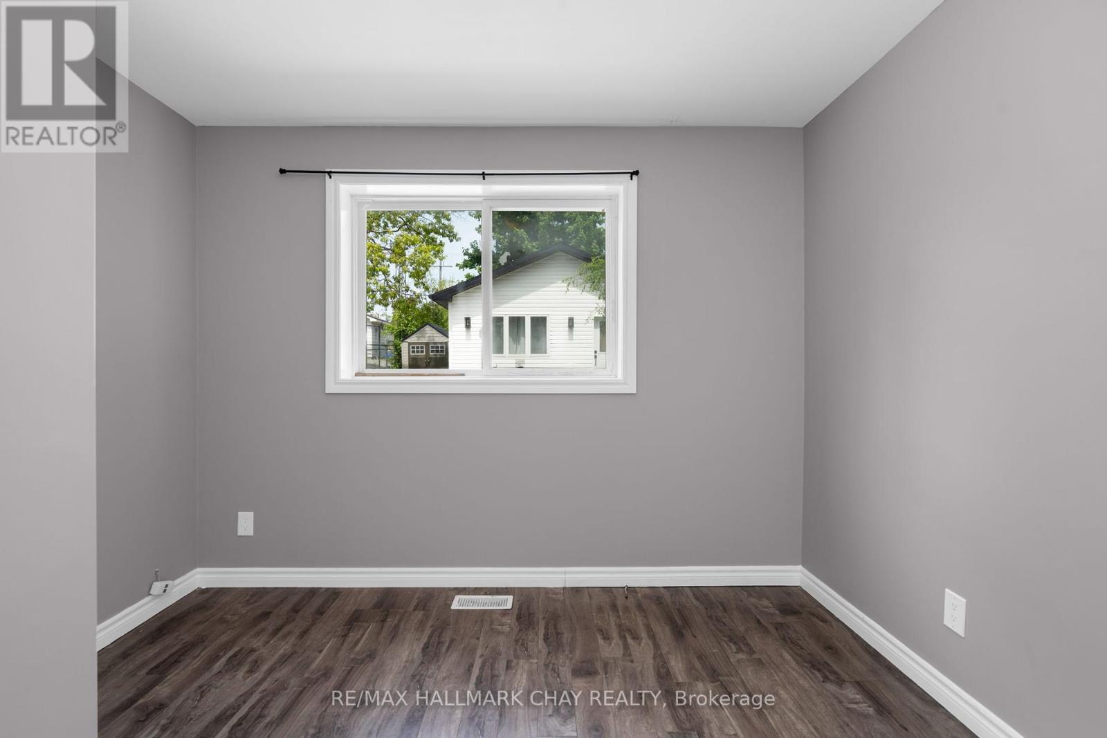 1, 2, 3 - 24 Charlbrook Avenue, Barrie, Ontario  L4M 2Y4 - Photo 16 - S12189528
