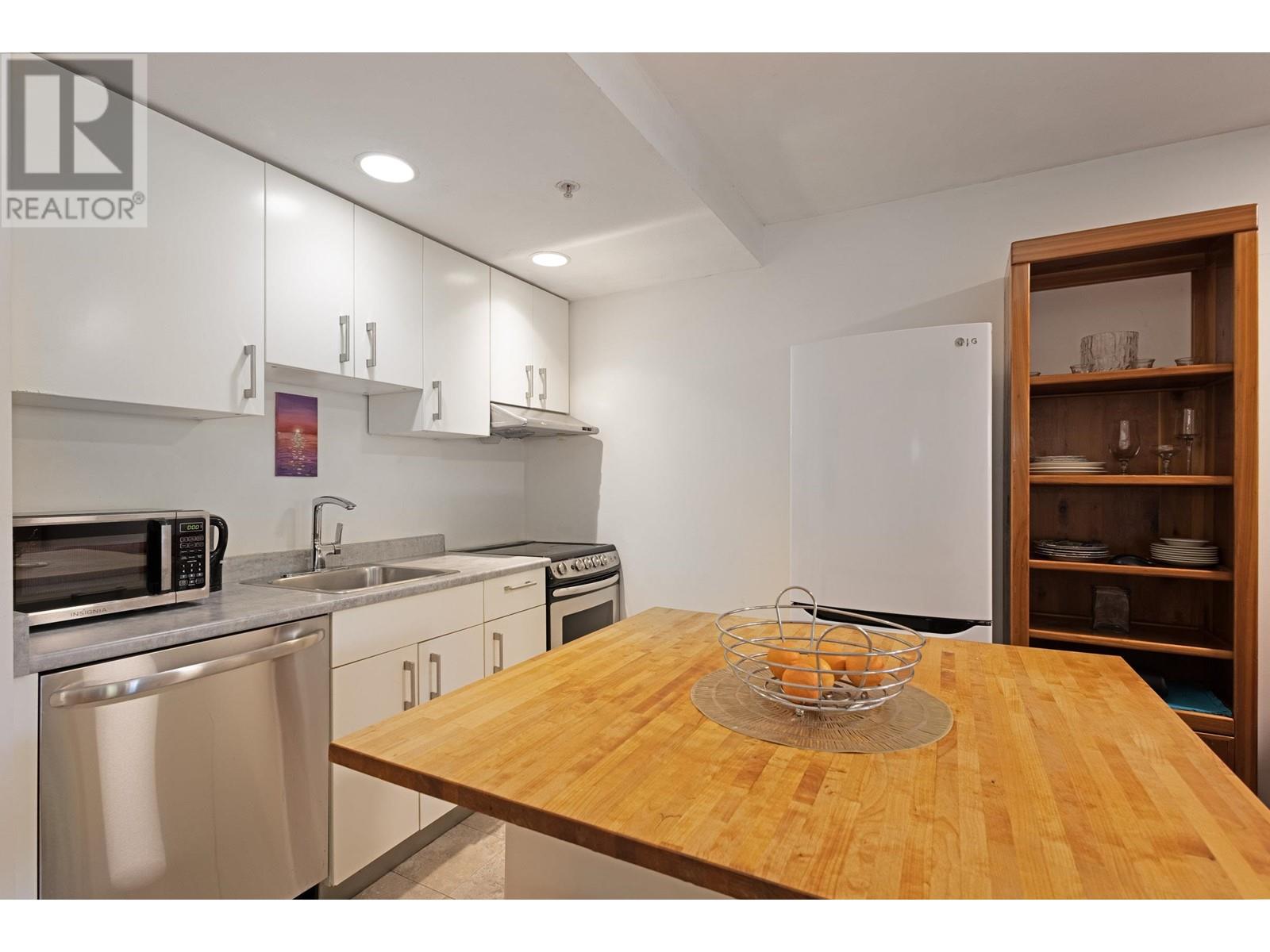101 1510 Grant Street, Vancouver, British Columbia  V5L 2Y2 - Photo 8 - R2989133