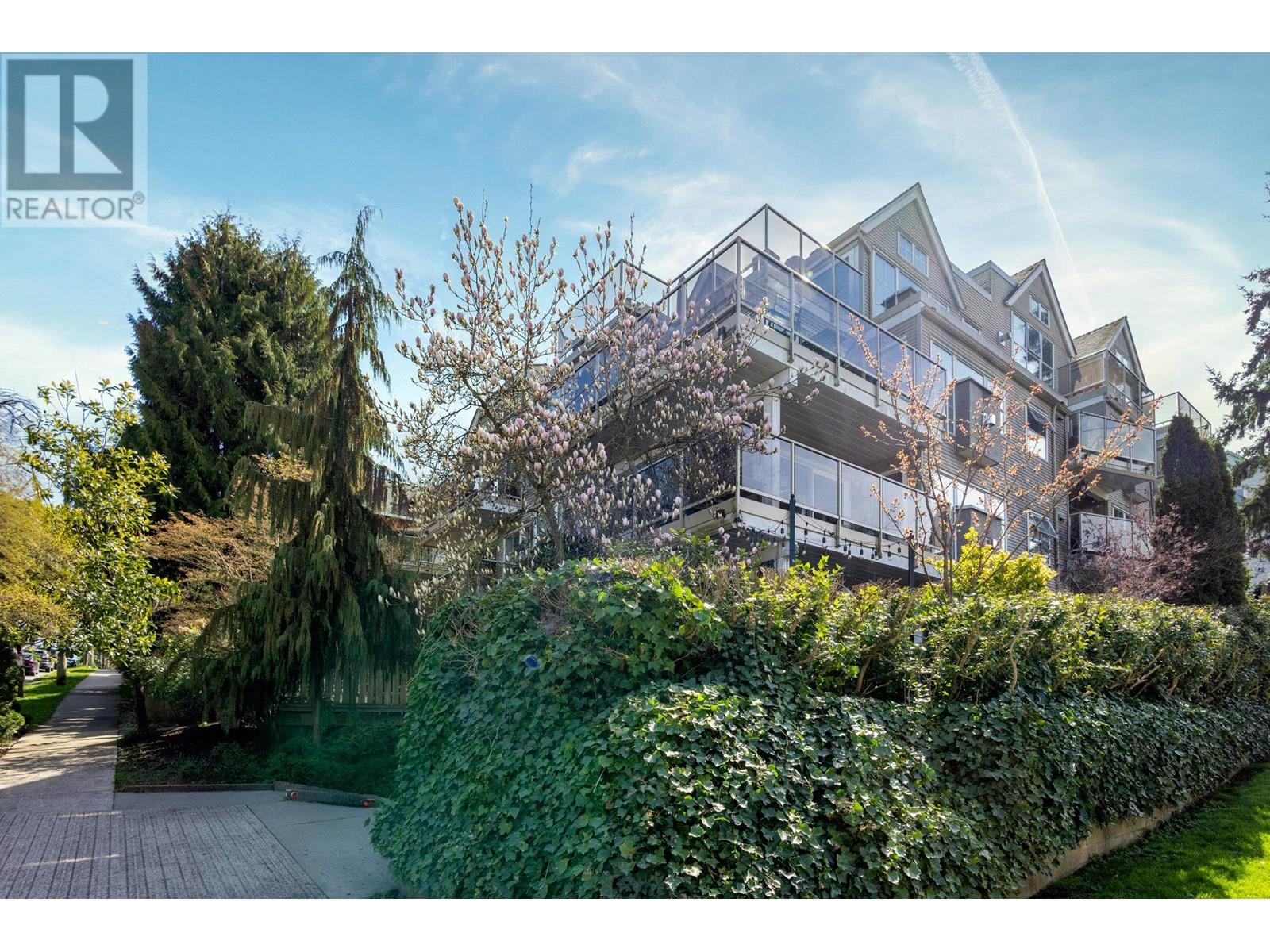101 1510 Grant Street, Vancouver, British Columbia  V5L 2Y2 - Photo 1 - R2989133