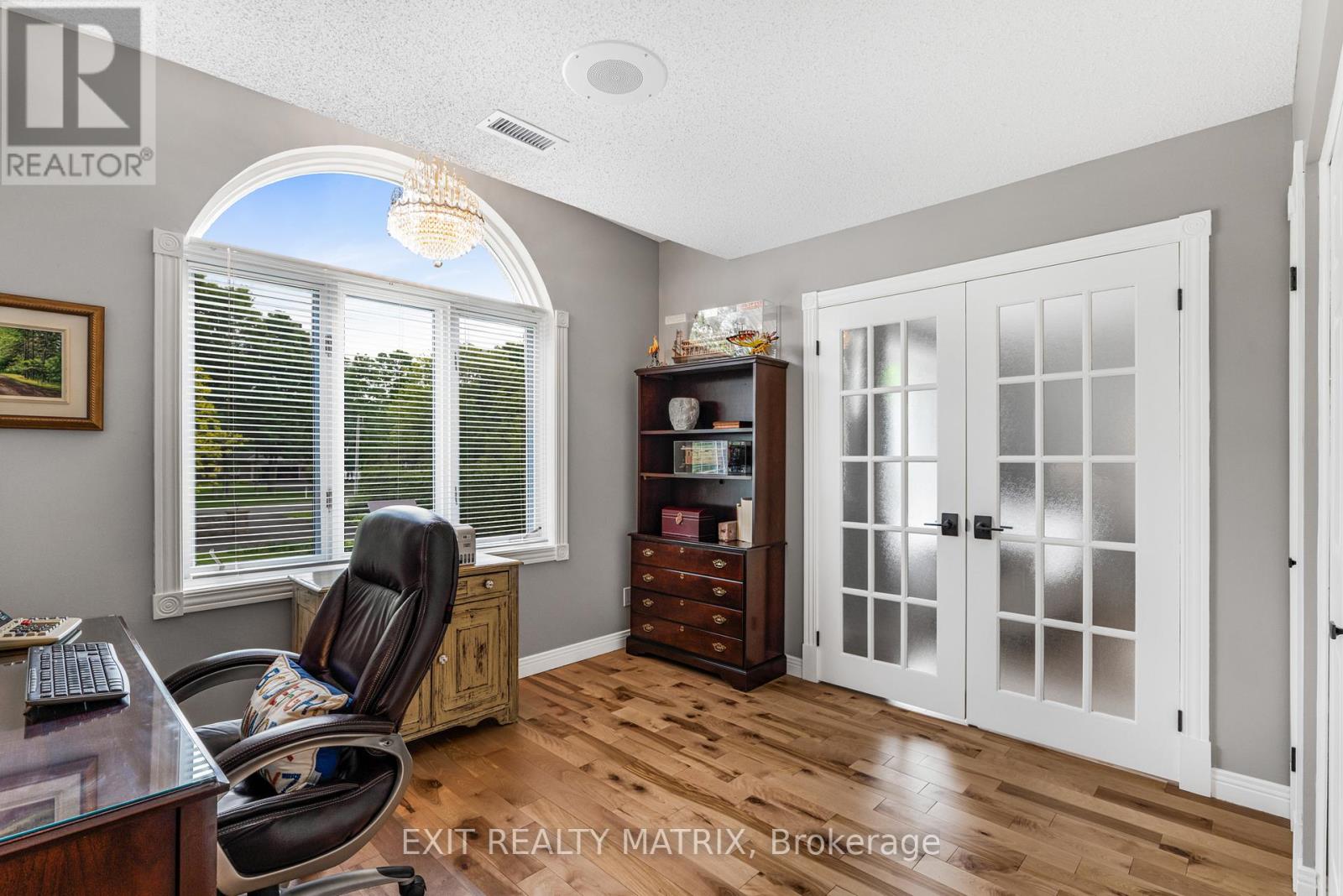 2845 FRONT ROAD Champlain