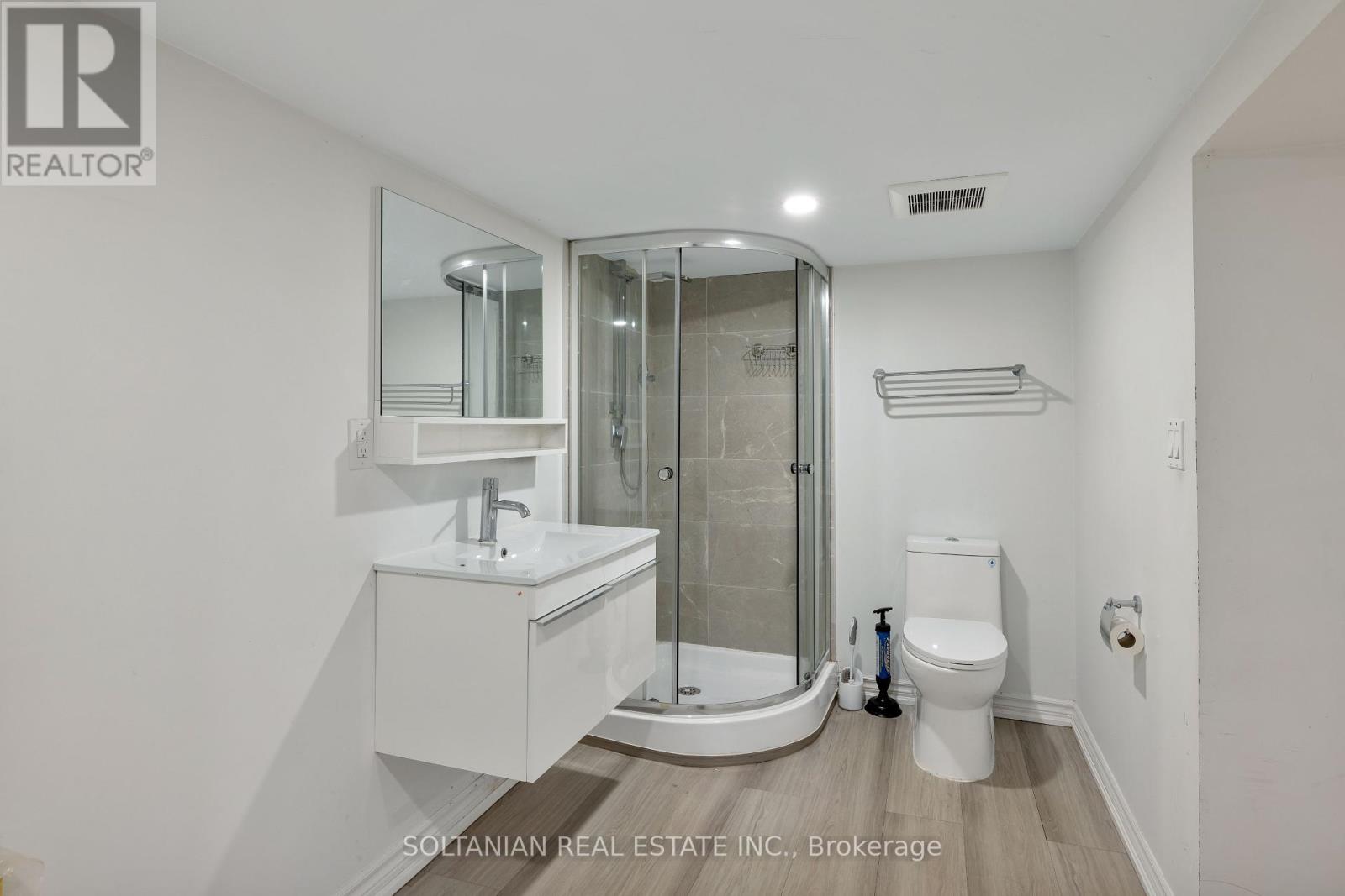1742 St Clair Avenue W, Toronto, Ontario  M6N 1J3 - Photo 11 - W12189360