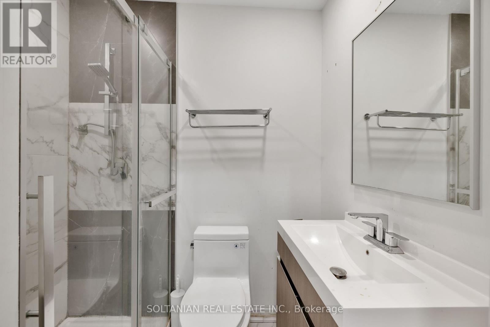 1742 St Clair Avenue W, Toronto, Ontario  M6N 1J3 - Photo 8 - W12189360